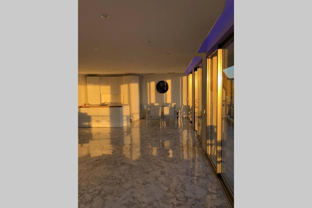 Promenade Des Anglais Amazing Sea View 140M2 3Br Ніцца Екстер'єр фото